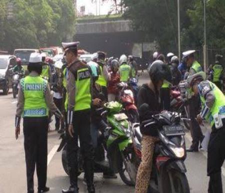 Ilustrasi ratusan pengendara terjaring razia di Riau (foto/int)